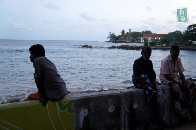DSC08871 Galle beach locals