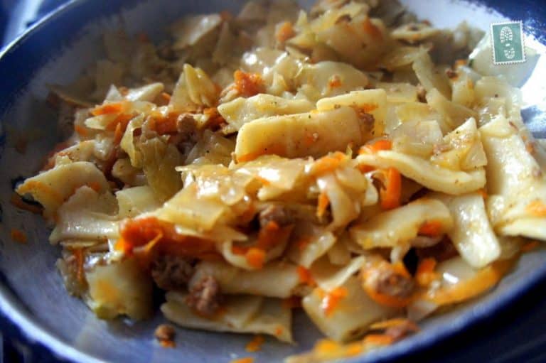 A plate of łazanki