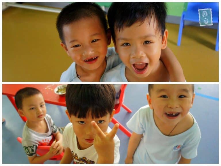 Chinese kindergarten students smiling