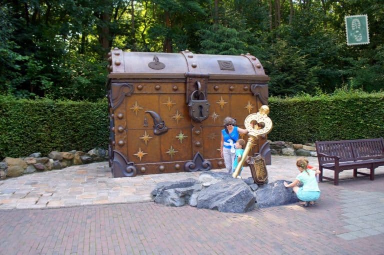 The key some visitors tried to take out, vainly Efteling