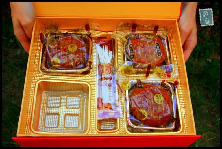Mooncakes in the box