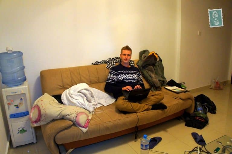 Couchsurfing sex