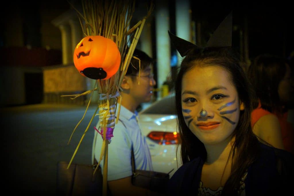 Halloween in China  Etramping