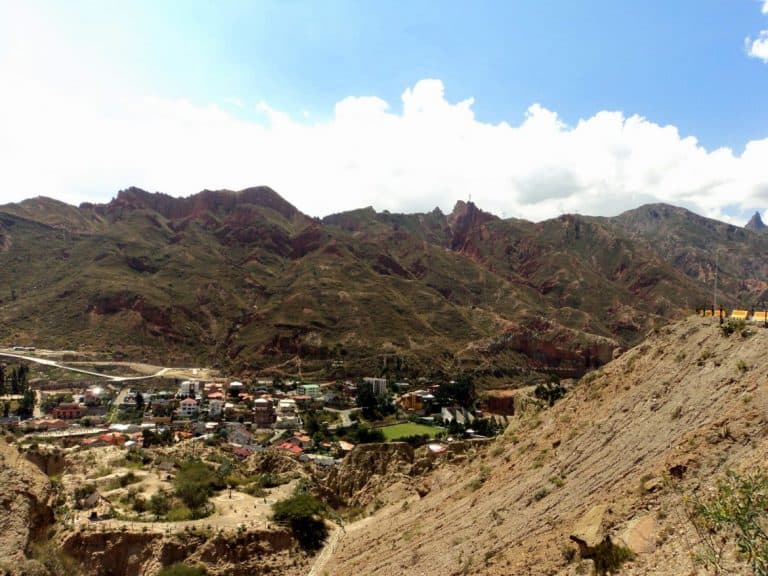 View around the moon valley