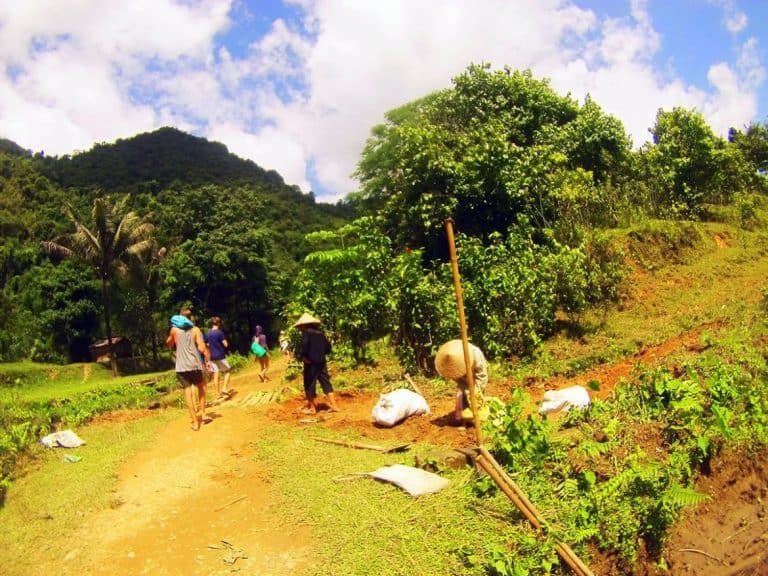 Hmong-Village-People-Vang-Vieng