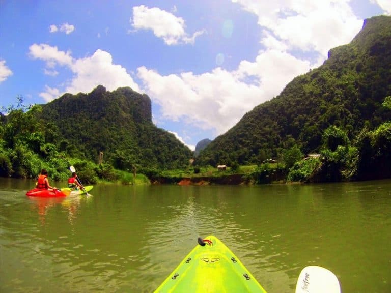 Kayak-with-Vang-Vieng-View