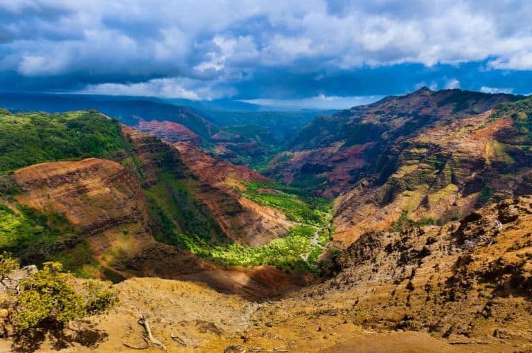 colorful canyon in Hawaii