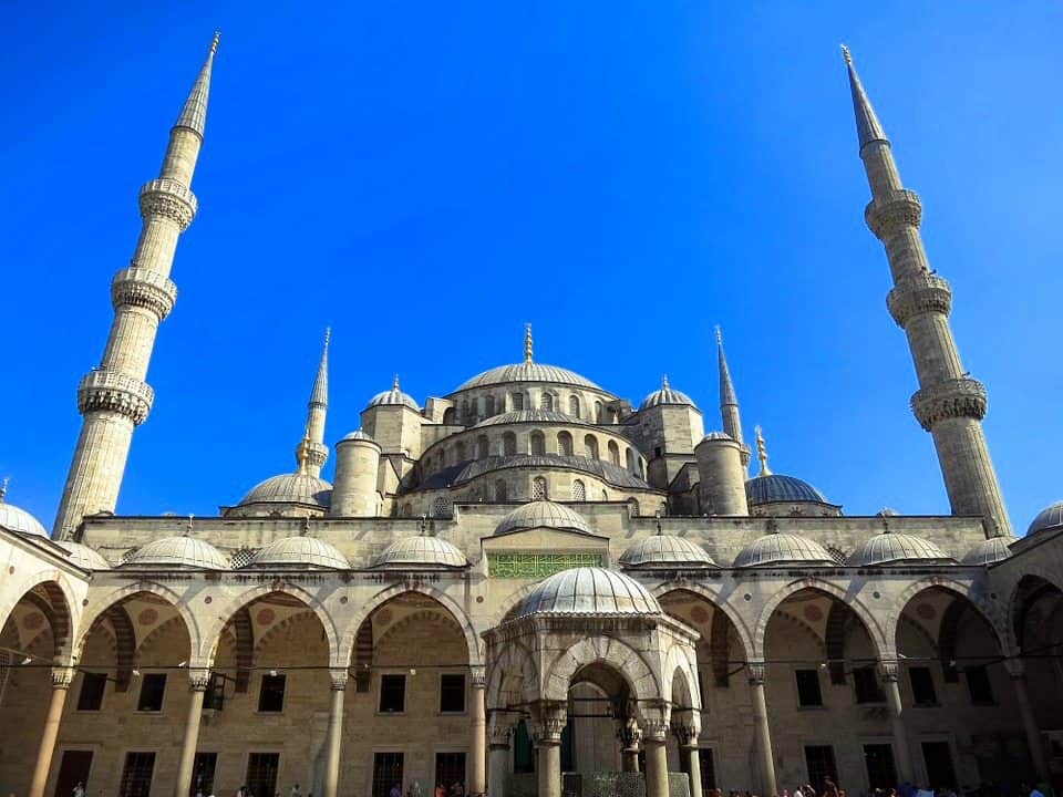 7 Amazing Mosques from Around the World | Etramping