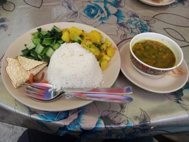 A rice dish and soup on the Everest Base Camp trek