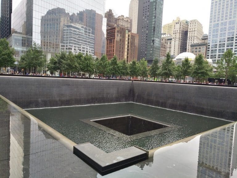 24 hours in New York - The 9/11 memorial 