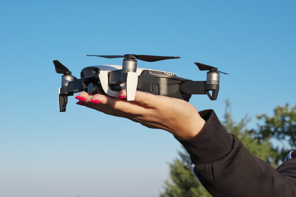 gps drone under 250g