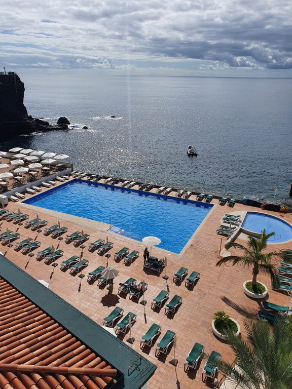 20211012 1224131 Most accommodation in the hotel zone have pool areas with sweeping ocean views